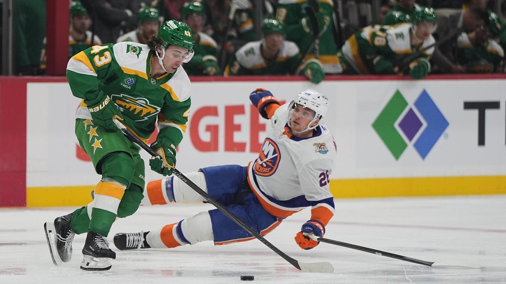 Schaefer scores his 2nd goal of the game in OT to lift Islanders past Wild, 4-3 — Chaska Sports news